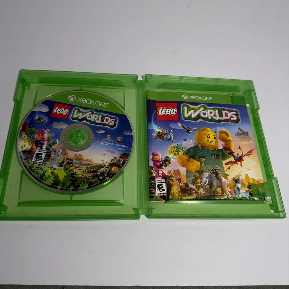 Lego Worlds Xbox One Video Game Physical Disc Warner Bros TT Games